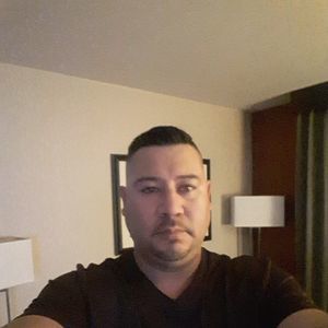 Meet your Posher, Roberto